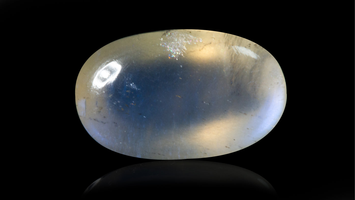 NATURAL MOONSTONE 8.28 CARATS