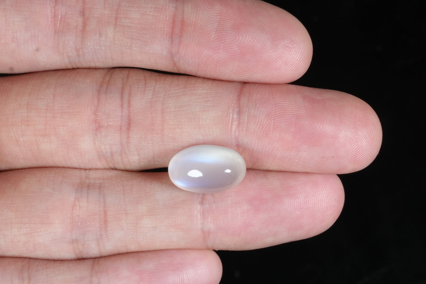 NATURAL MOONSTONE 8.21 CARATS