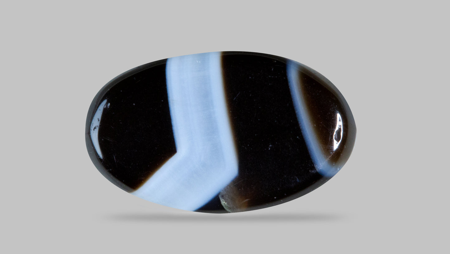 SULEMANI BLACK HAKIK 13.48 CARATS
