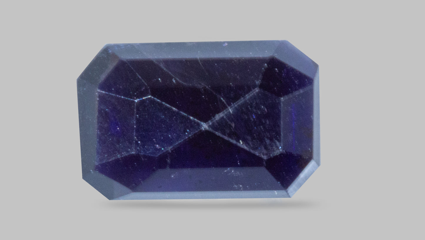 NATURAL IOLITE(NEELI) 2.89 CARATS