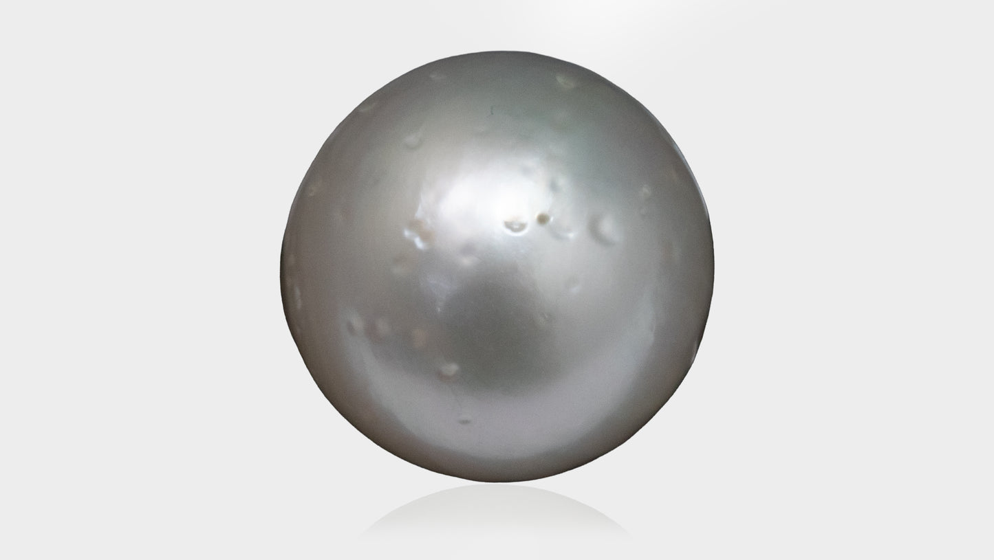 South Sea Pearl 7.86 Carats