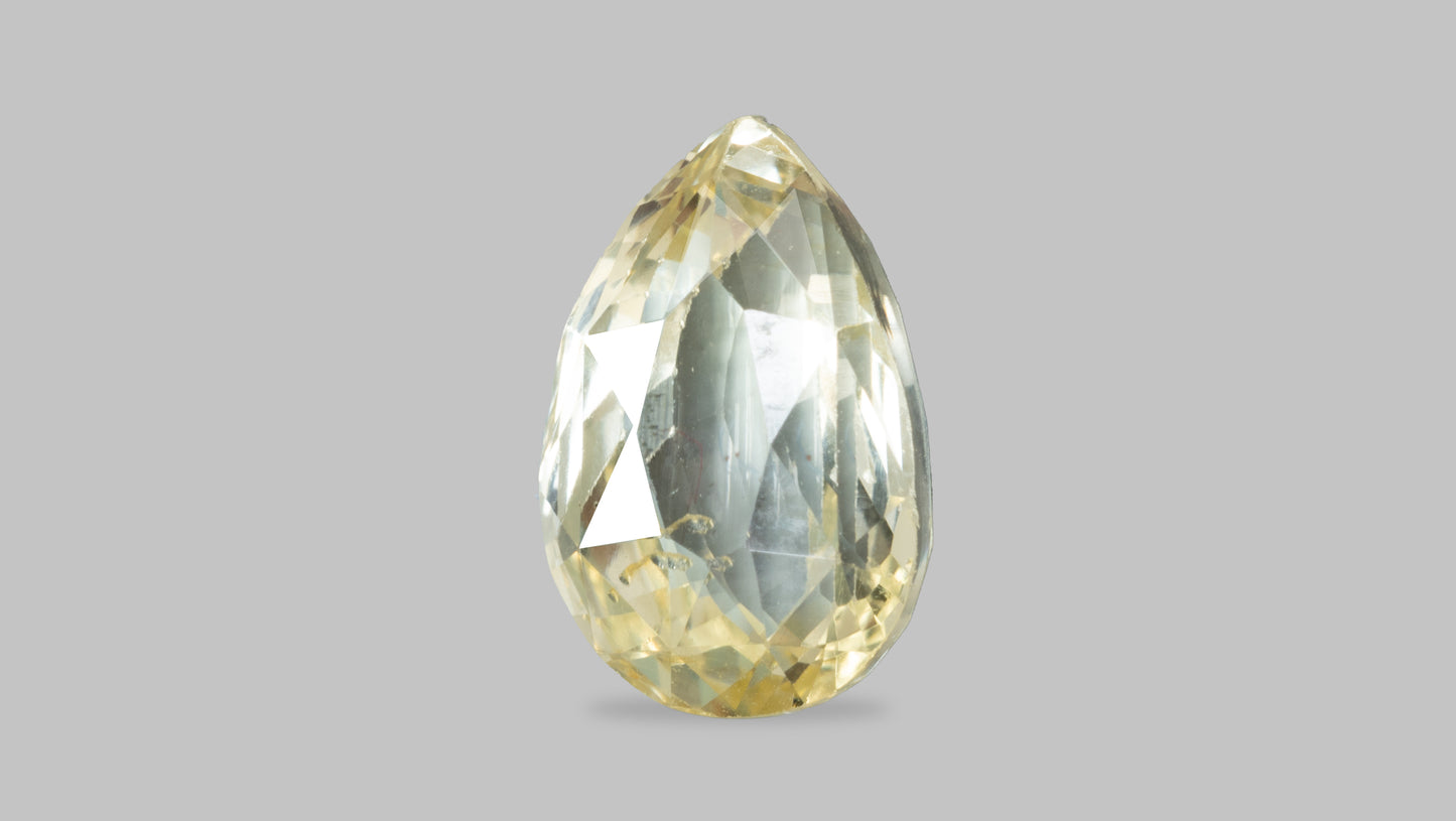 NATURAL YELLOW SAPPHIRE (PUKHRAJ) 2.16 CARATS