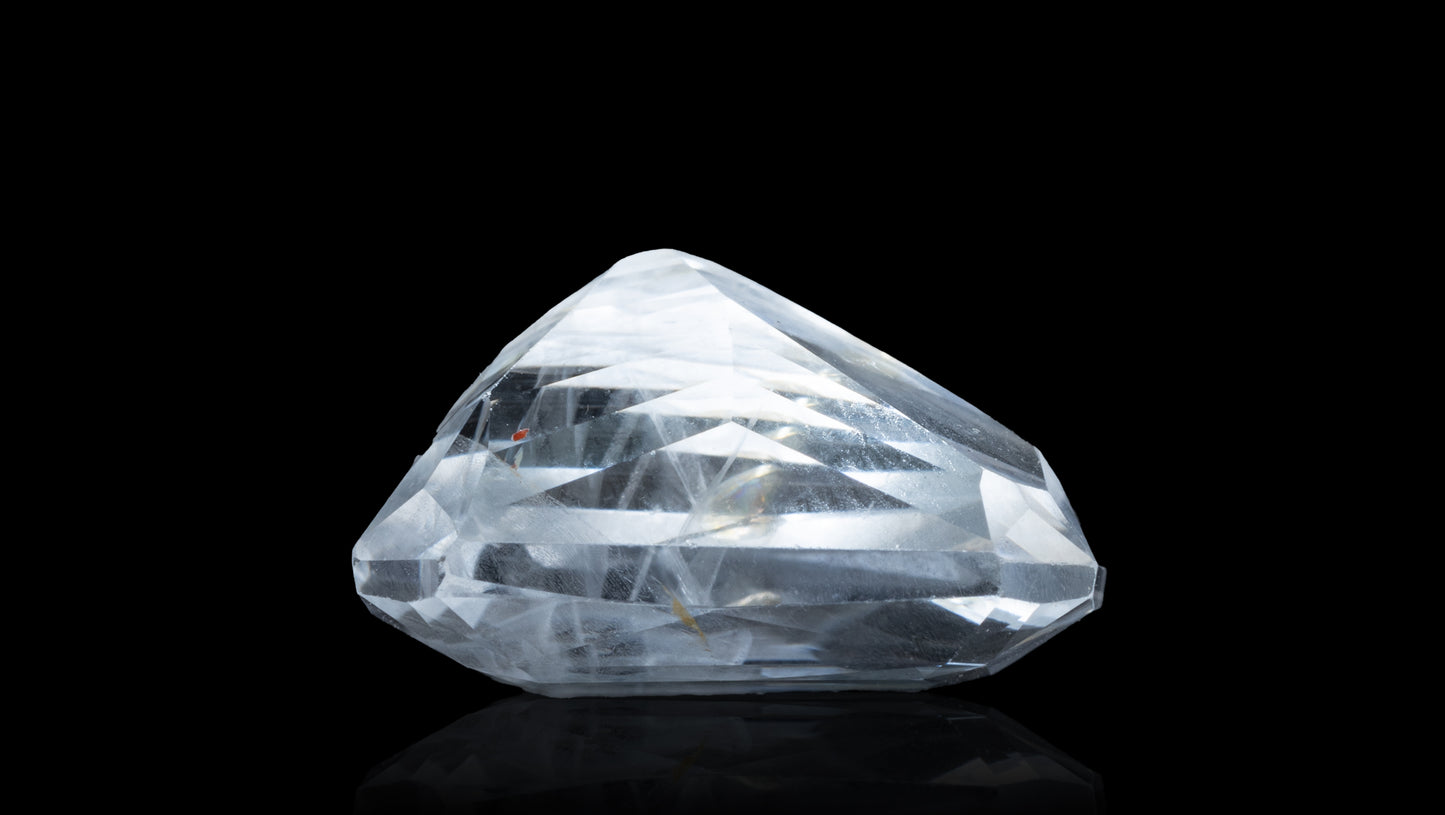 NATURAL WHITE SAPPHIRE  10.19 CARATS