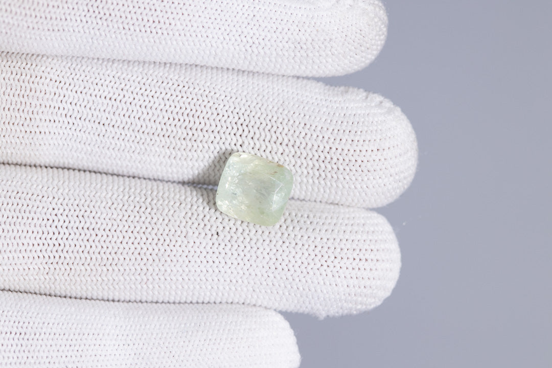 Natural Pitambari 9.26 Carats