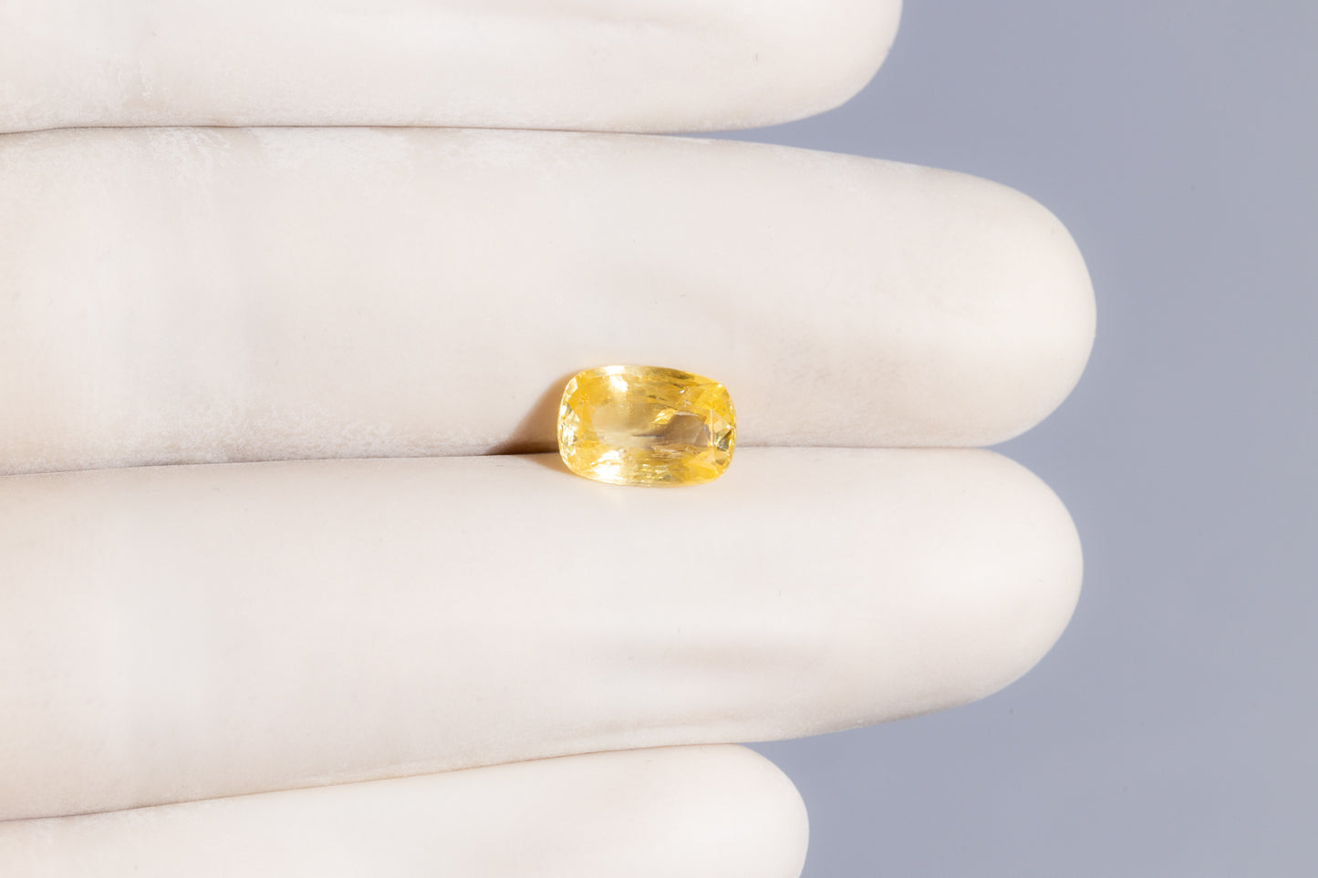 NATURAL YELLOW SAPPHIRE (PUKHRAJ) 2.96 CARATS