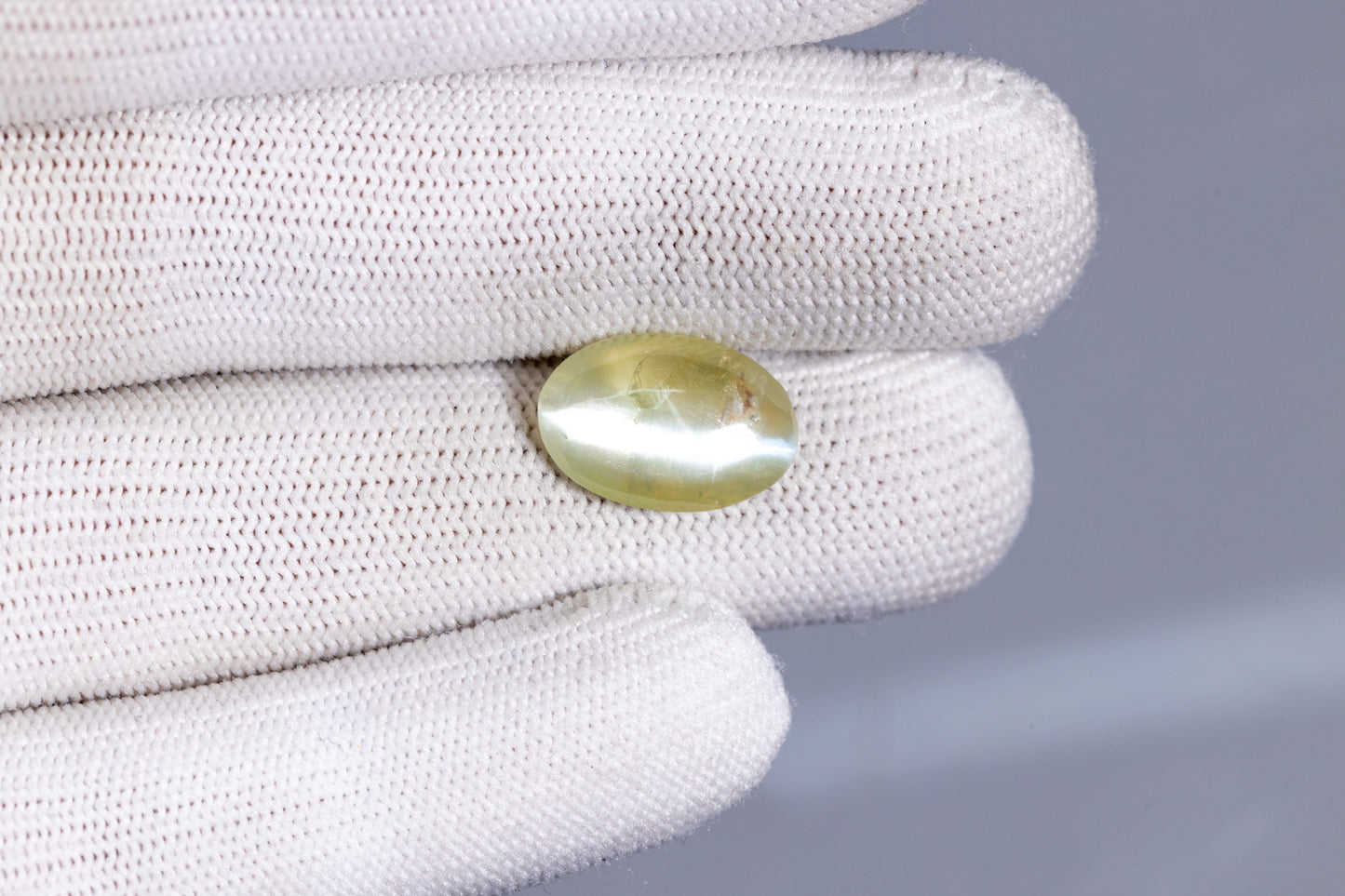 Natural Cat'S Eye (Lehsuniya) 8.83 Carats