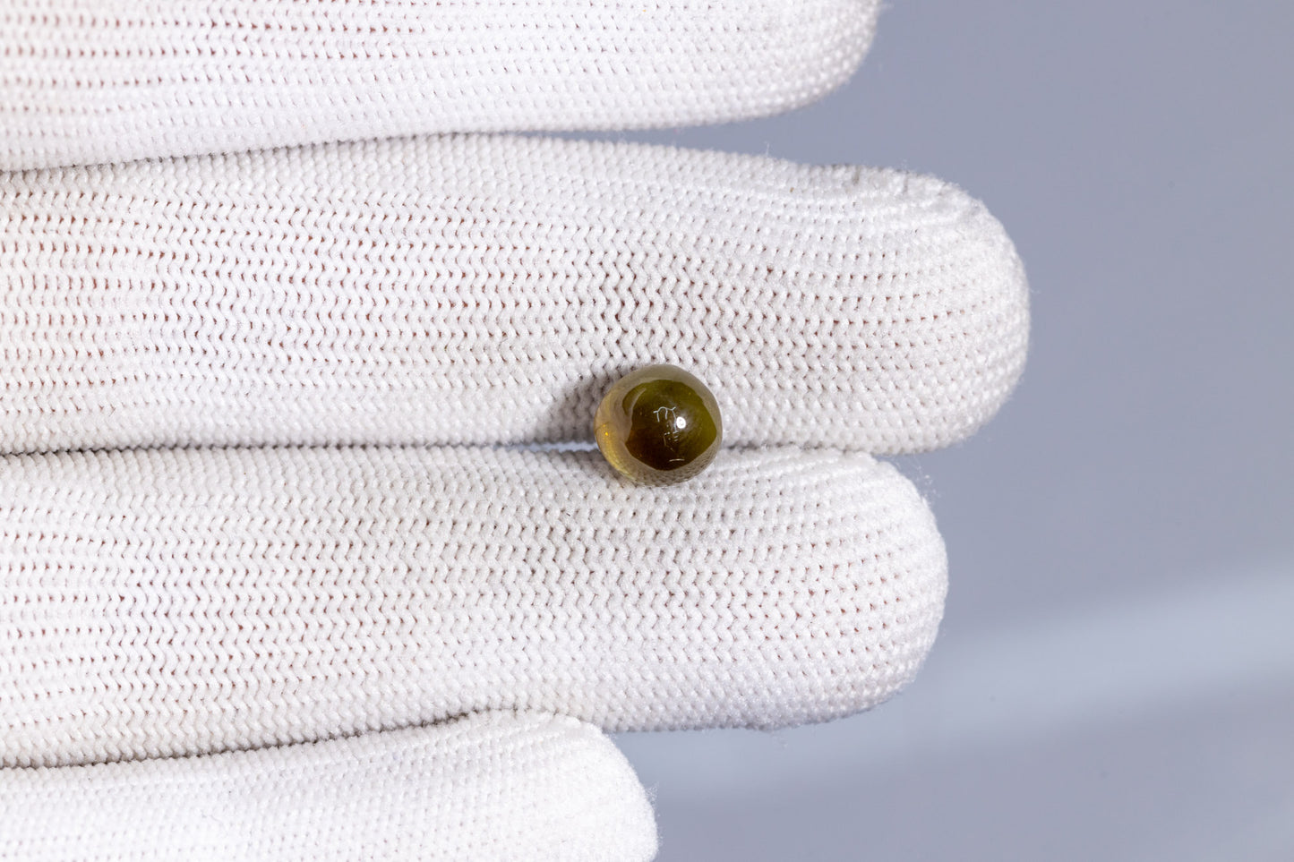 Natural Cat'S Eye (Lehsuniya) 4.54 Carats