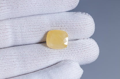 Natural Yellow Sapphire (Pukhraj) 12.96 Carats