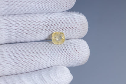 NATURAL YELLOW SAPPHIRE (PUKHRAJ) 3.48 CARATS