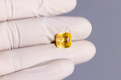 Natural Yellow Sapphire (Pukhraj) 7.35 Carats