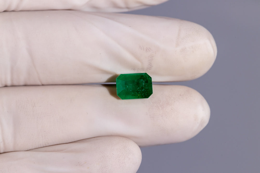 Minor Oil Natural Zambian Emerald (Panna) 3.13 CARAT