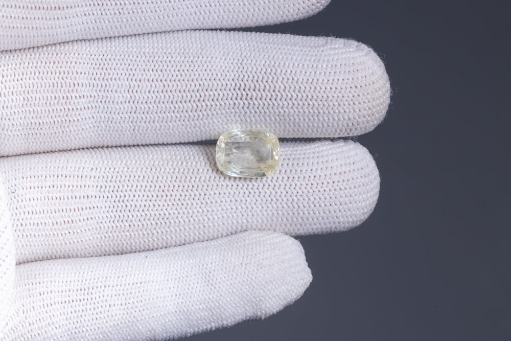 Natural Yellow Sapphire (Pukhraj) 6.75 Carats