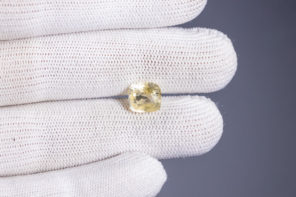 Natural Yellow Sapphire (Pukhraj) 4.73 Carats