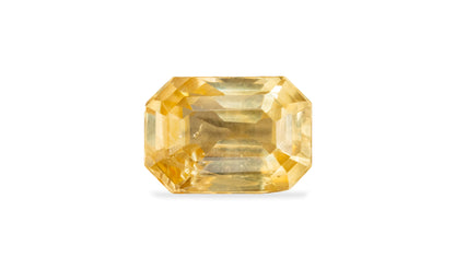NATURAL YELLOW SAPPHIRE (PUKHRAJ) 4.67 CARATS
