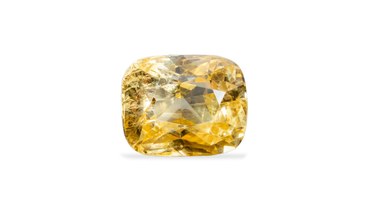 NATURAL YELLOW SAPPHIRE (PUKHRAJ) 6.44 CARAT