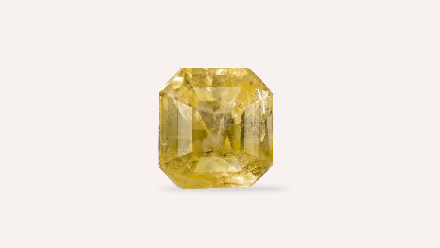 Natural Yellow Sapphire (Pukhraj) 5.59 Carats