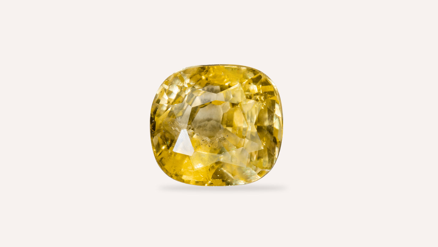 Natural Yellow Sapphire (Pukhraj) 4.11 Carats