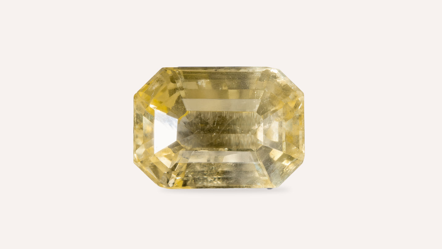 Natural Yellow Sapphire (Pukhraj) 7.95 Carats