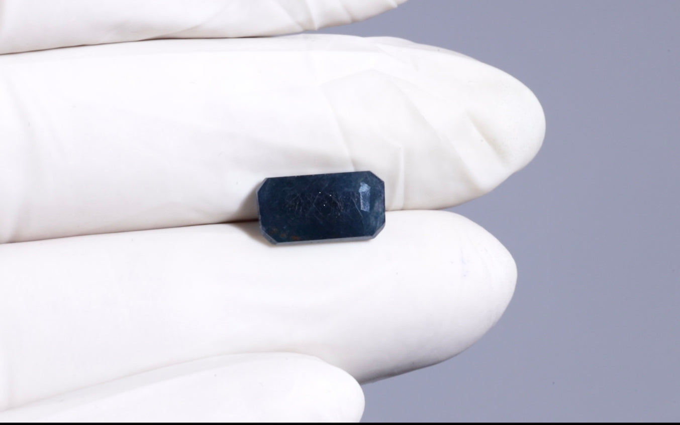 Natural Blue Sapphire (Neelam) 4.89 Carats