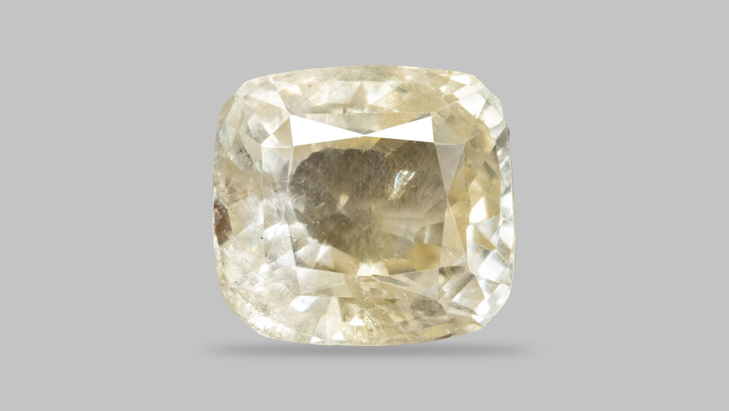 Natural Yellow Sapphire (Pukhraj) 4.73 Carats