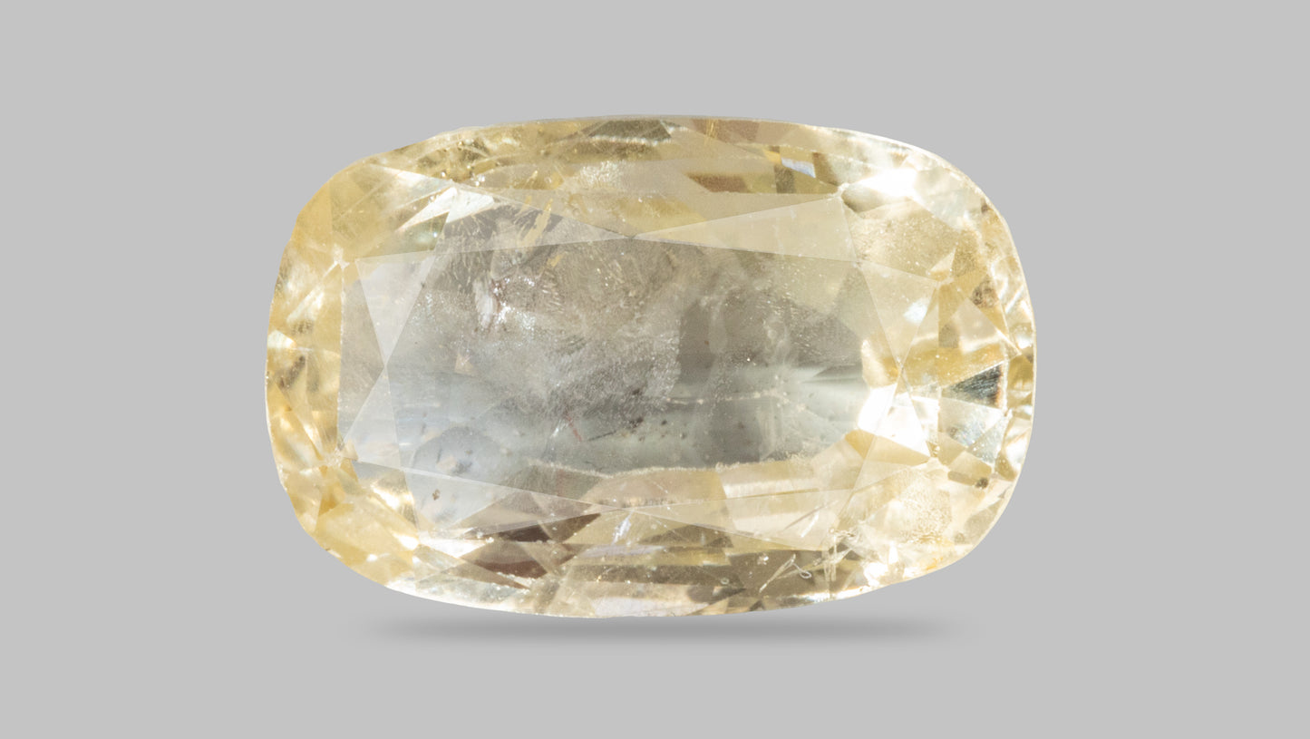 Natural Yellow Sapphire (Pukhraj) 6.88 Carats