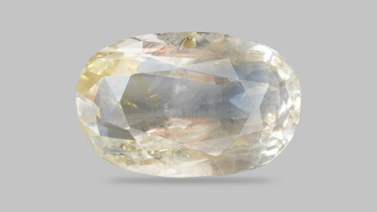NATURAL YELLOW SAPPHIRE (PUKHRAJ) 4.40 CARATS