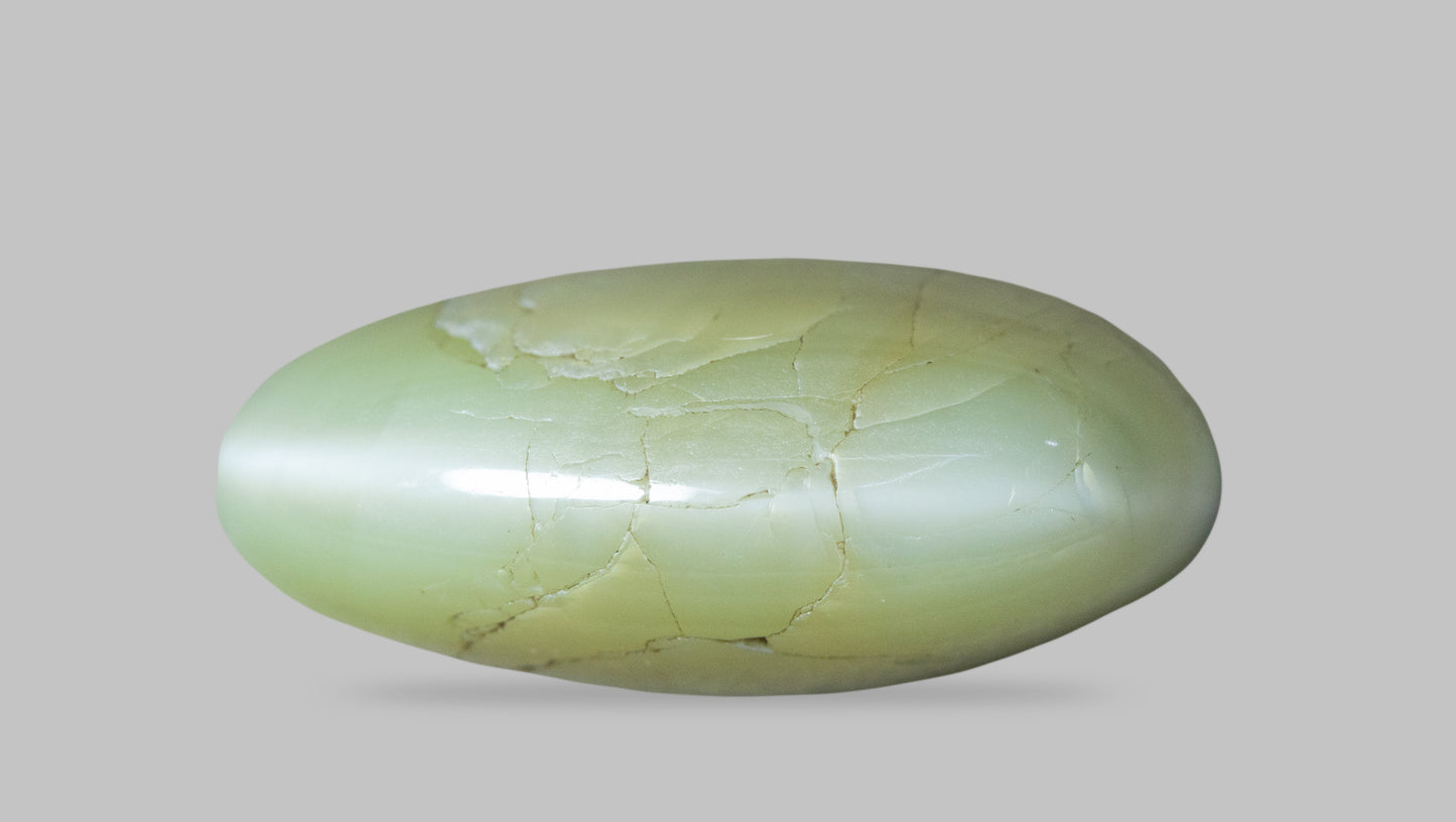 Natural Cat'S Eye (Lehsuniya) 12.35 Carats