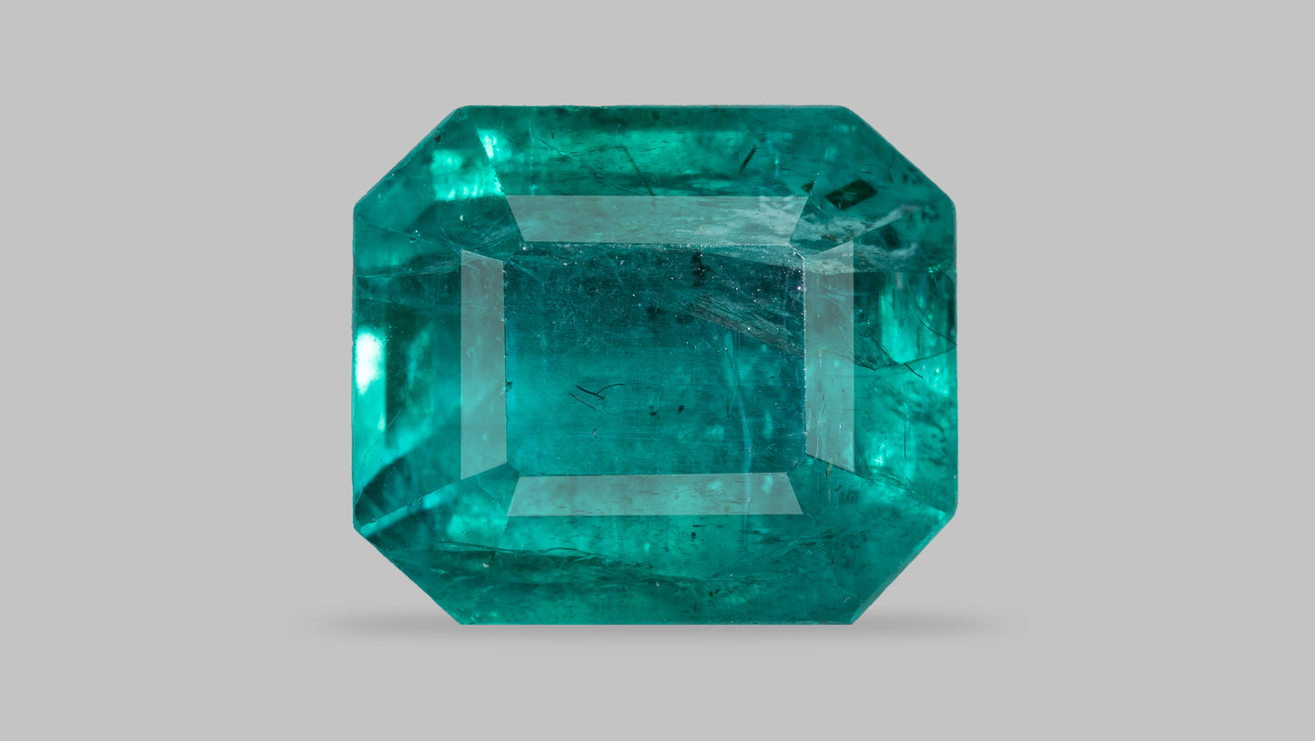 Natural Zambian Emerald (Panna) 5.70 Carats