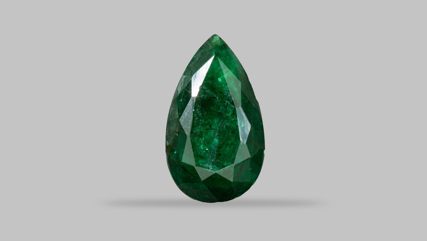 Minor Oil Natural Zambian Emerald (Panna) 8.55 Carats