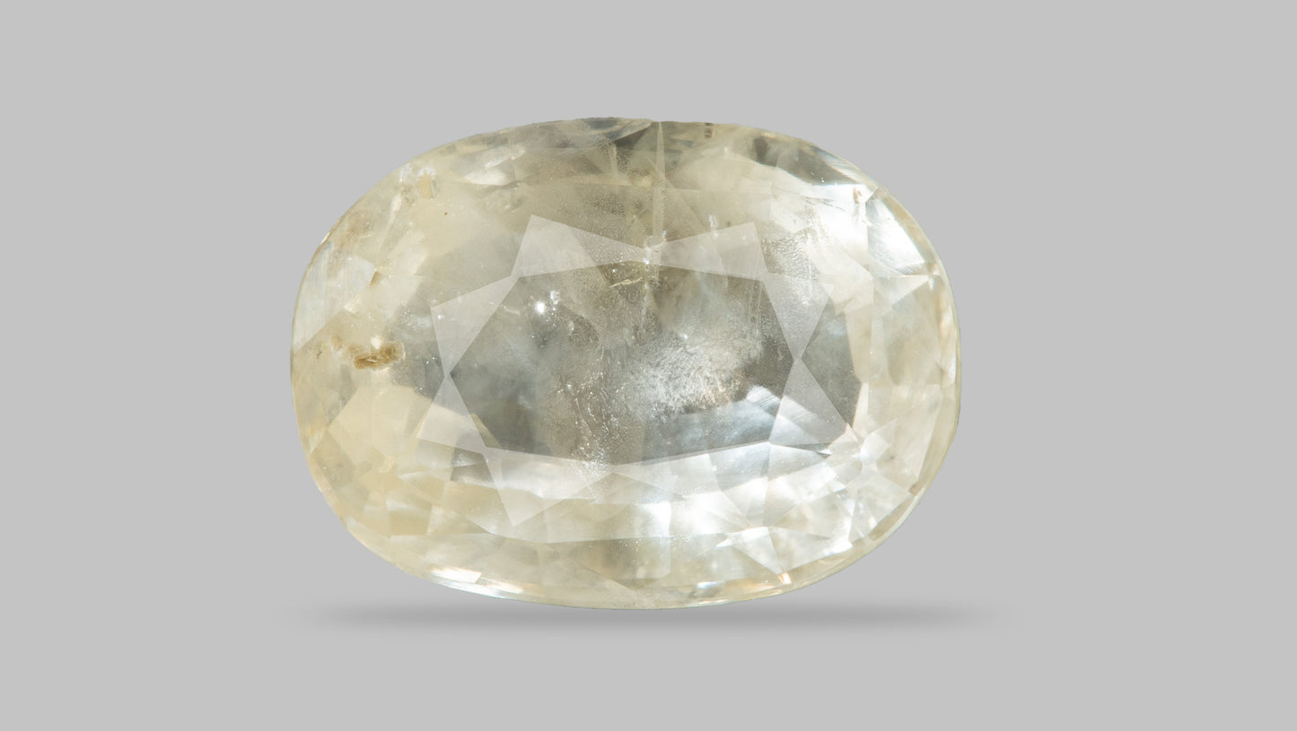 Natural Yellow Sapphire (Pukhraj) 5.45 Carats