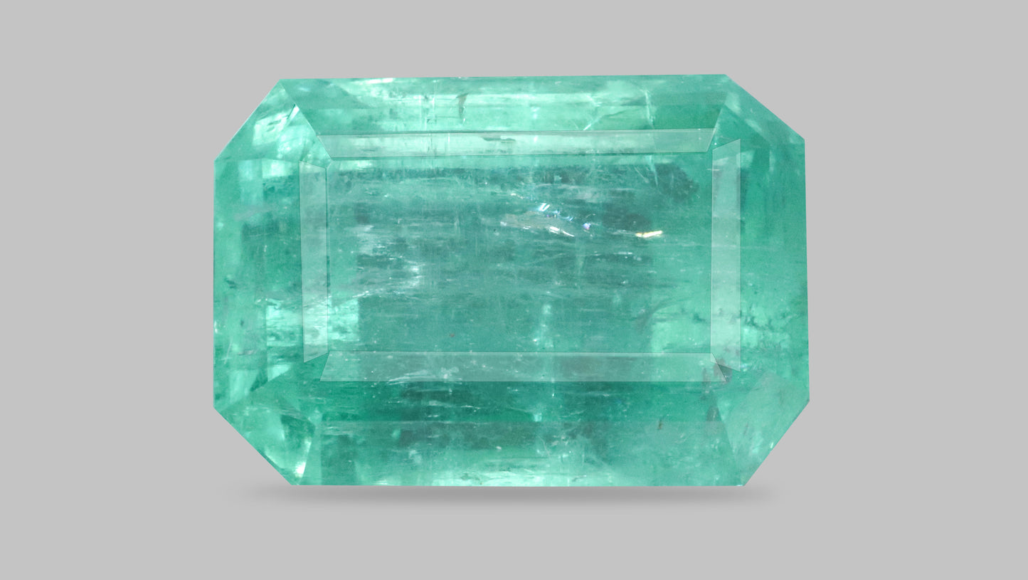 Minor Oil Natural Afganistan Emerald (Panna) 7.35 Carats