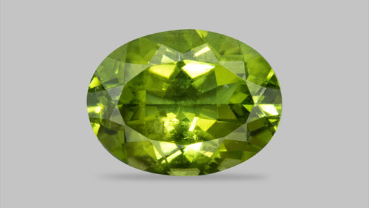 NATURAL PERIDOT 6.14 CARATS