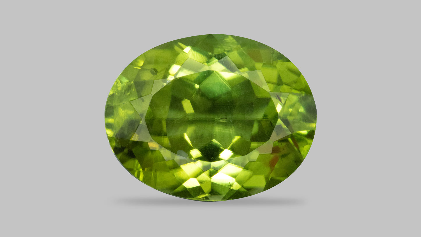 NATURAL PERIDOT 6.13 CARATS
