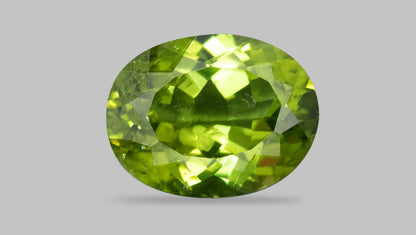 NATURAL PERIDOT 7.14 CARATS