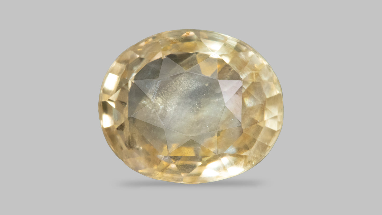 Natural Yellow Sapphire (Pukhraj) 7.54 Carats