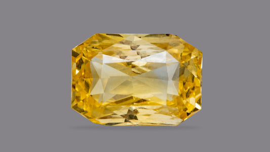 Natural Yellow Sapphire (Pukhraj) 6.09 Carats