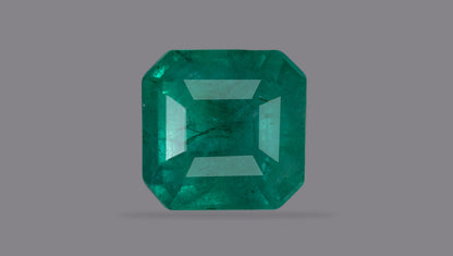 Natural Zambian Emerald (Panna) 5.88 Carats