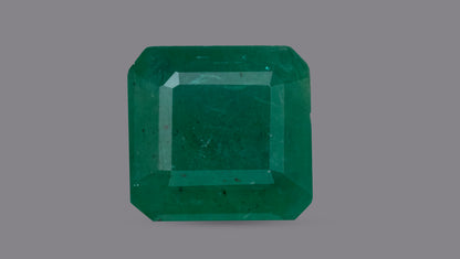 Natural Zambian Emerald (Panna) 4.88 Carats