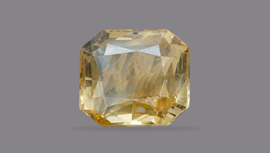 Natural Yellow Sapphire (Pukhraj) 7.19 Carats