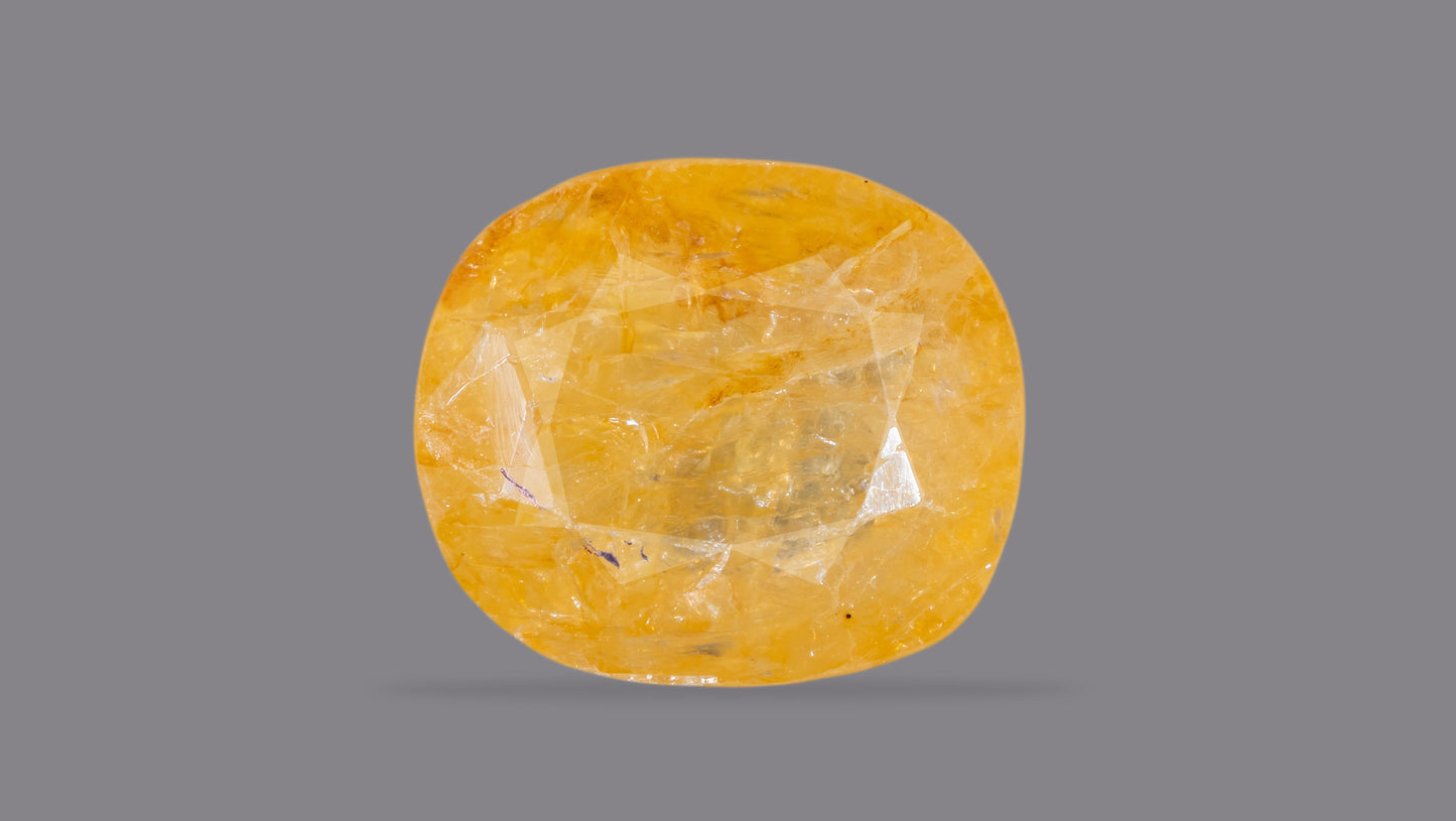 NATURAL YELLOW SAPPHIRE (PUKHRAJ) 4.06 CARATS