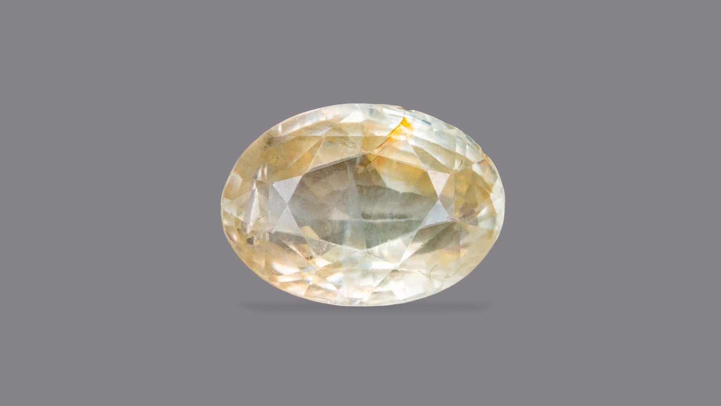 Natural Yellow Sapphire (Pukhraj) 5.71 Carats