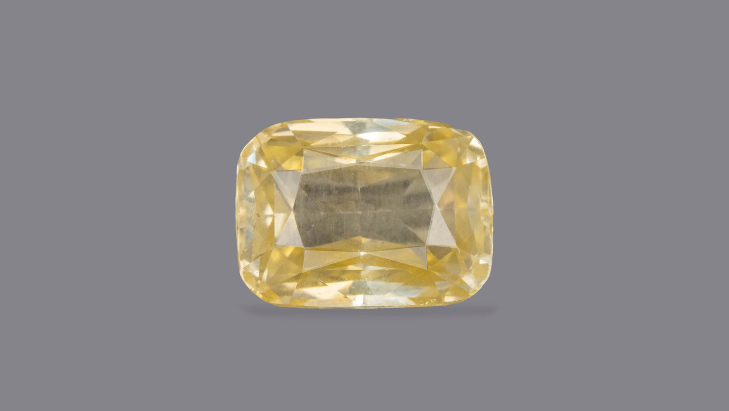 Natural Yellow Sapphire (Pukhraj) 5.46 Carats