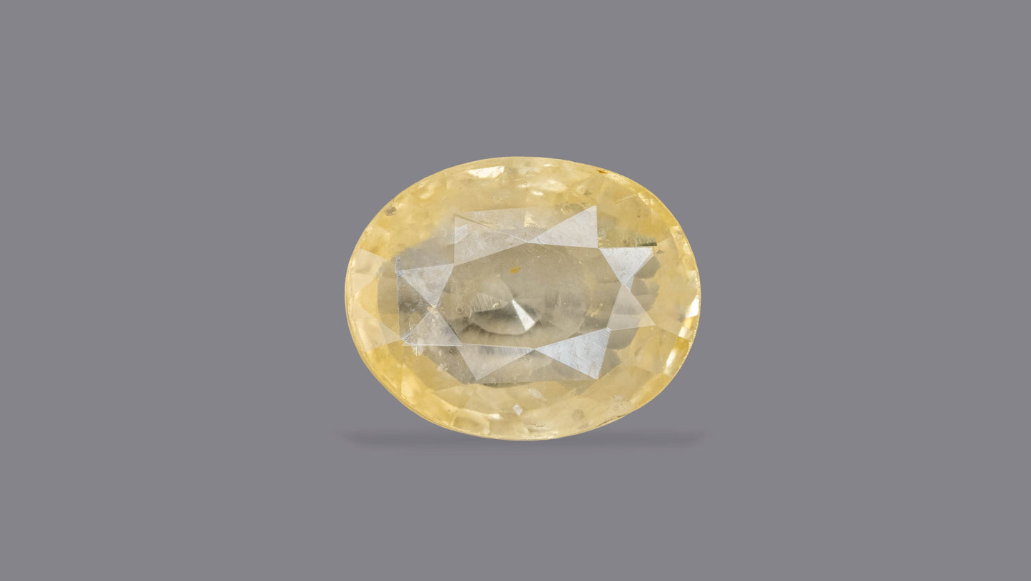 NATURAL YELLOW SAPPHIRE (PUKHRAJ) 4.14 CARATS