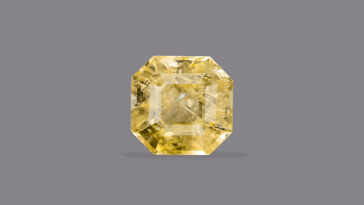 Natural Yellow Sapphire (Pukhraj) 4.98 Carats