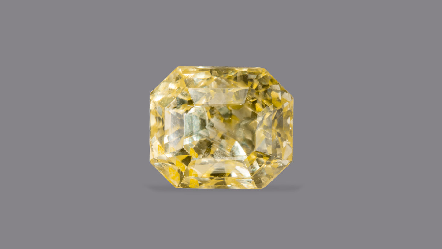 Natural Yellow Sapphire (Pukhraj) 7.26 Carats
