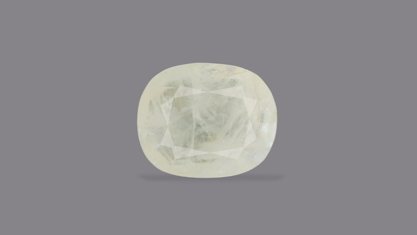 Natural Yellow Sapphire (Pukhraj) 6.66 Carats