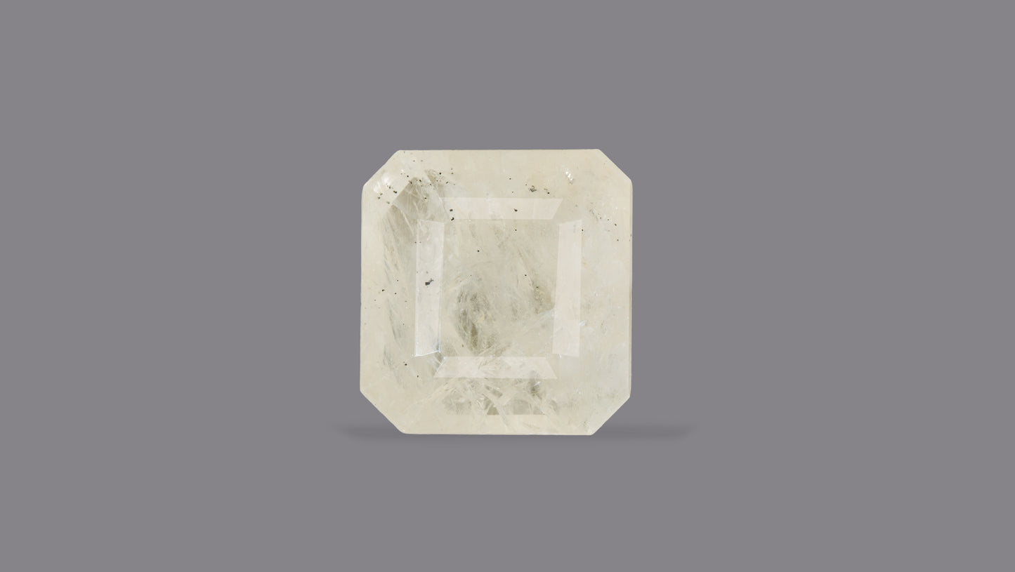 Natural Yellow Sapphire (Pukhraj) 5.57 Carats