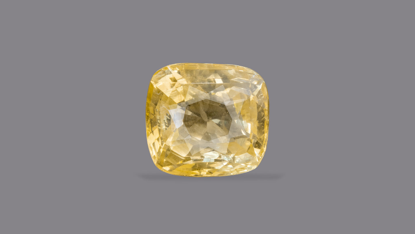 Natural Yellow Sapphire (Pukhraj) 7.54 Carats