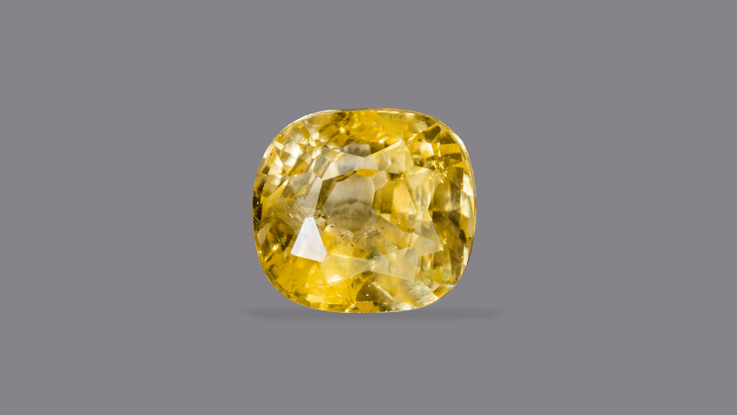 Natural Yellow Sapphire (Pukhraj) 4.11 Carats