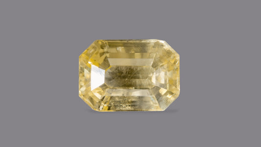 Natural Yellow Sapphire (Pukhraj) 7.95 Carats